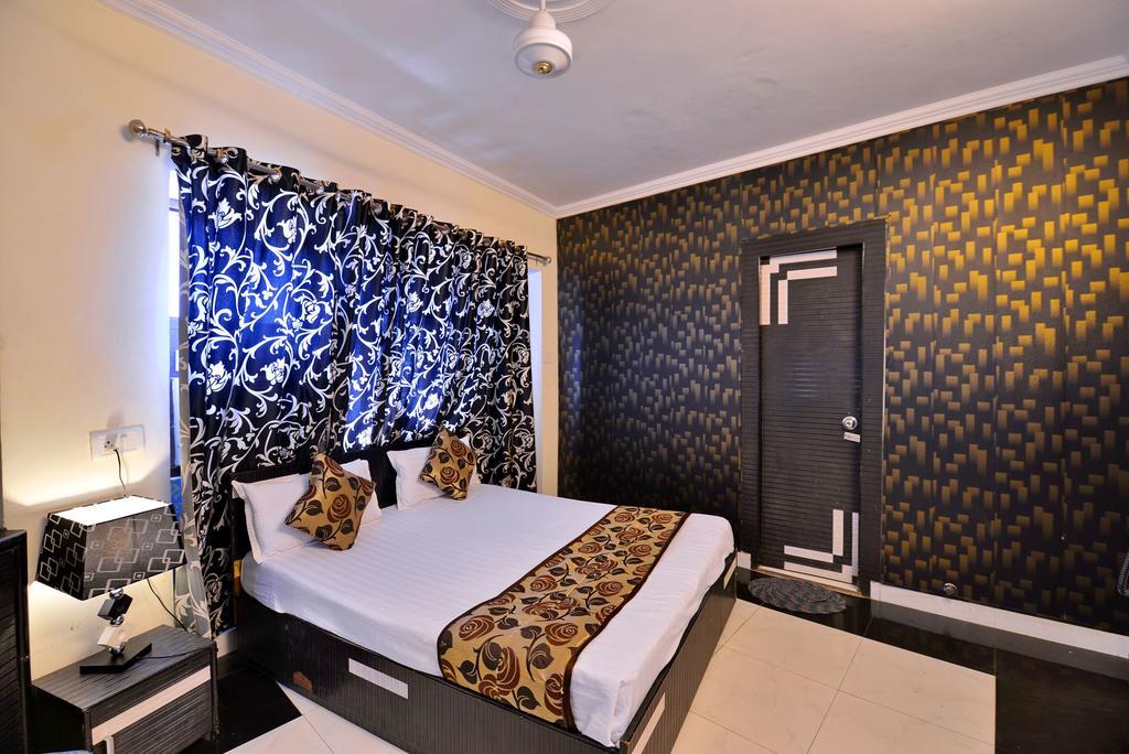 Hotel New Mg Residency อัมริตสา ภายนอก รูปภาพ