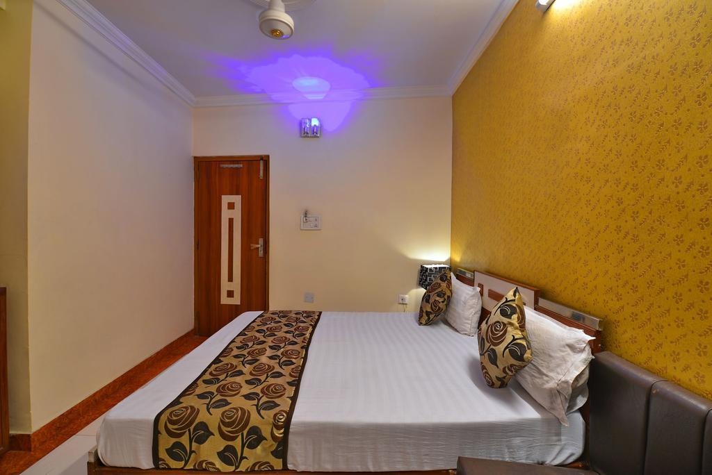 Hotel New Mg Residency อัมริตสา ภายนอก รูปภาพ
